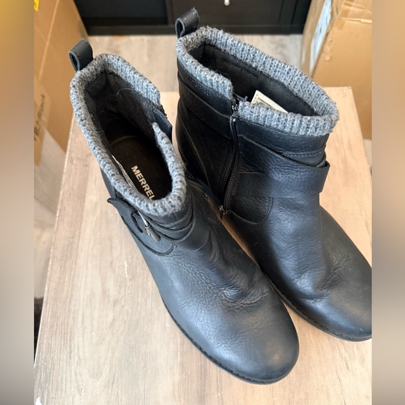 Merrell Women's Shiloh II Zip Waterproof Ankle Boot in size 9.5 black - Picture 2 of 10